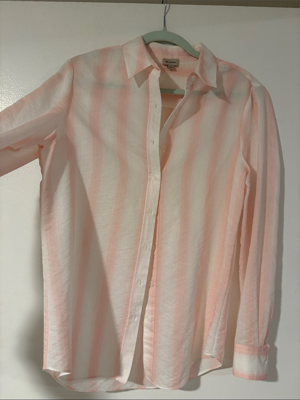 NWOT-😽 Daniel Cremieux Pink and White Striped Button-Down Shirt- Small